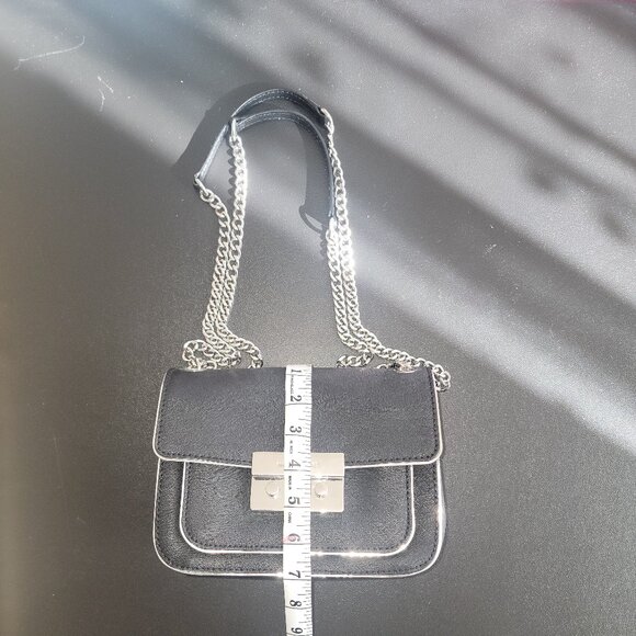 π Michael Kors CONVERTIBLE SHOULDER BAG - Picture 9 of 11